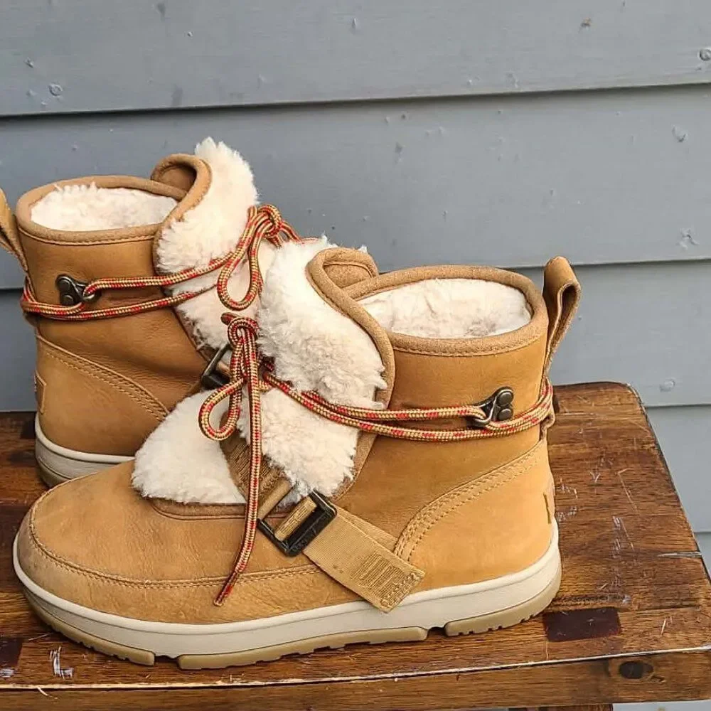 UGG Classic Weather Hiker Chestnut Suede Off White Shearling size 9